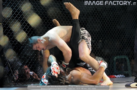 2011-05-07 Milano in the cage 3800 Mixed Martial Arts - 77 Kg - Fabricio Nascimento BRA - Ivica Truscek CRO